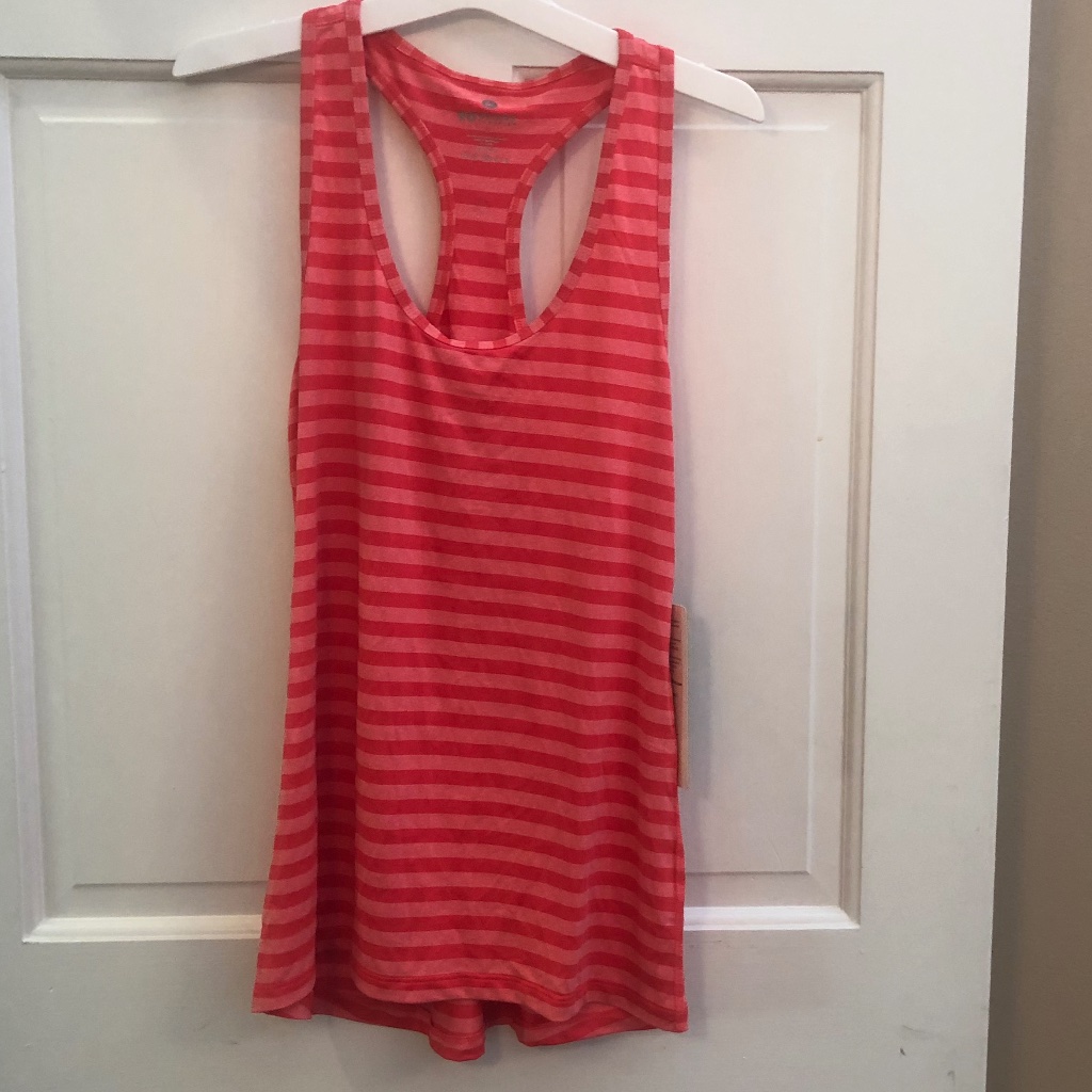 90 Degree Fitness Top Guava Color L